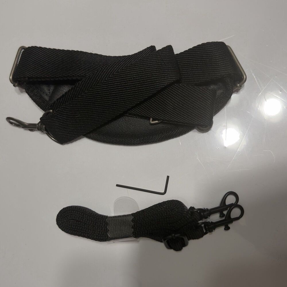 Icon Camera Case Top loading Multiple Compartments - Picture 4 of 7